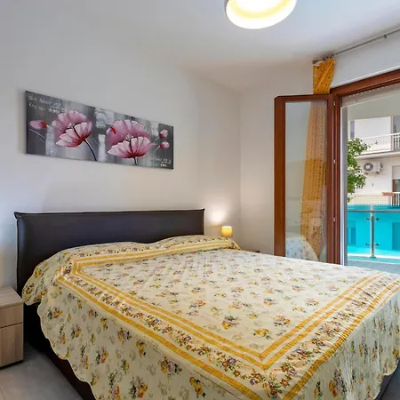 Apartamento Mediterraneo *