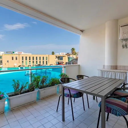 Apartamento Mediterraneo *